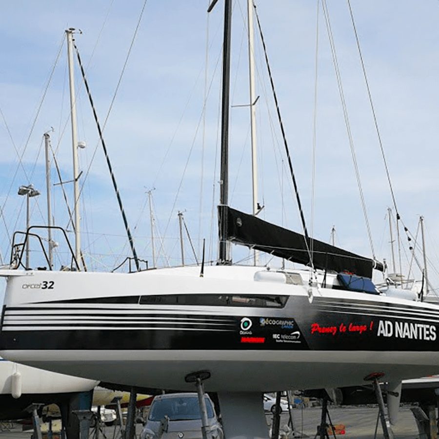 Covering sur bateau aux Sorinières